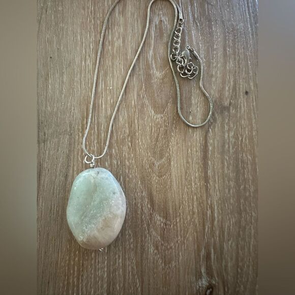 Polished Stone/Glass Jewelry Bundle (7) - Picture 8 of 8